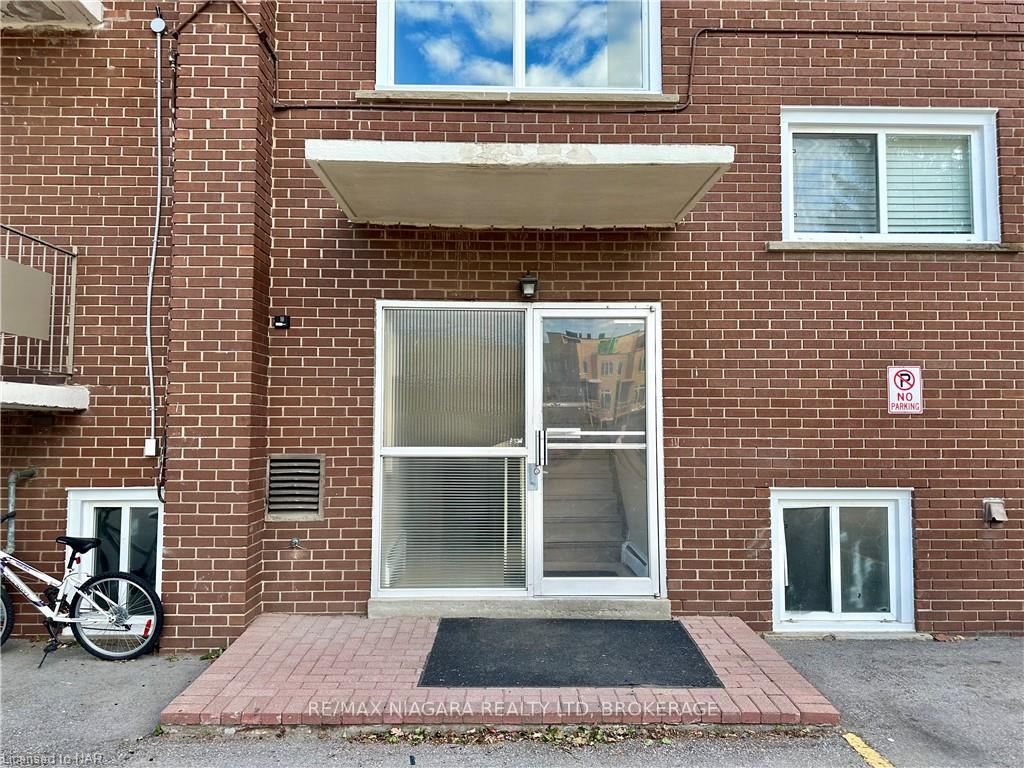 Photo 5 of Unit 8, 286 Vine Street, St. Catharines, Carlton/Bunting — HOMEH