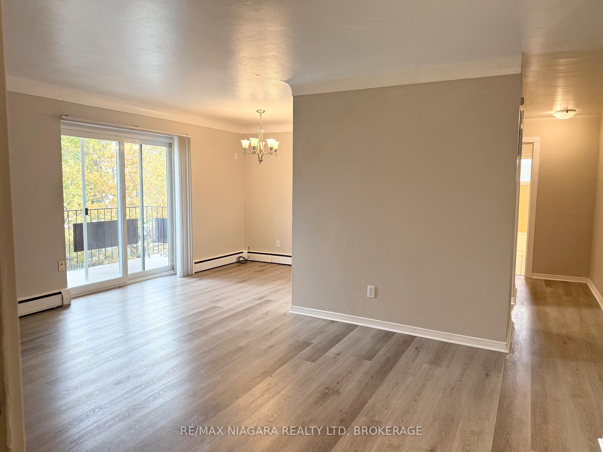 Photo 8 of Unit 8, 286 Vine Street, St. Catharines, Carlton/Bunting — HOMEH