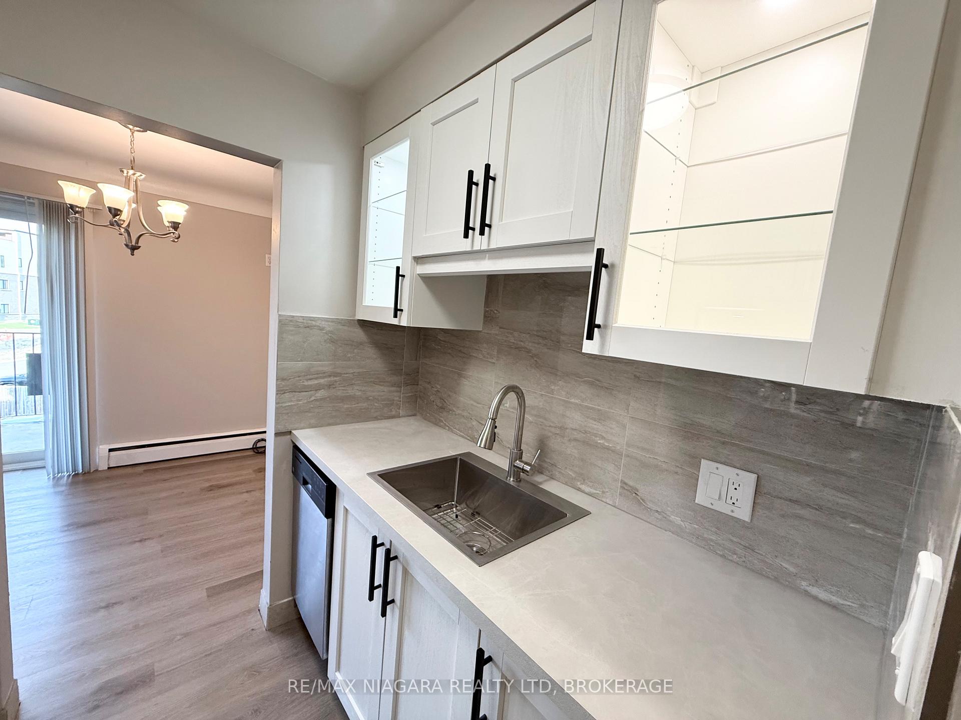 Photo 14 of Unit 8, 286 Vine Street, St. Catharines, Carlton/Bunting — HOMEH