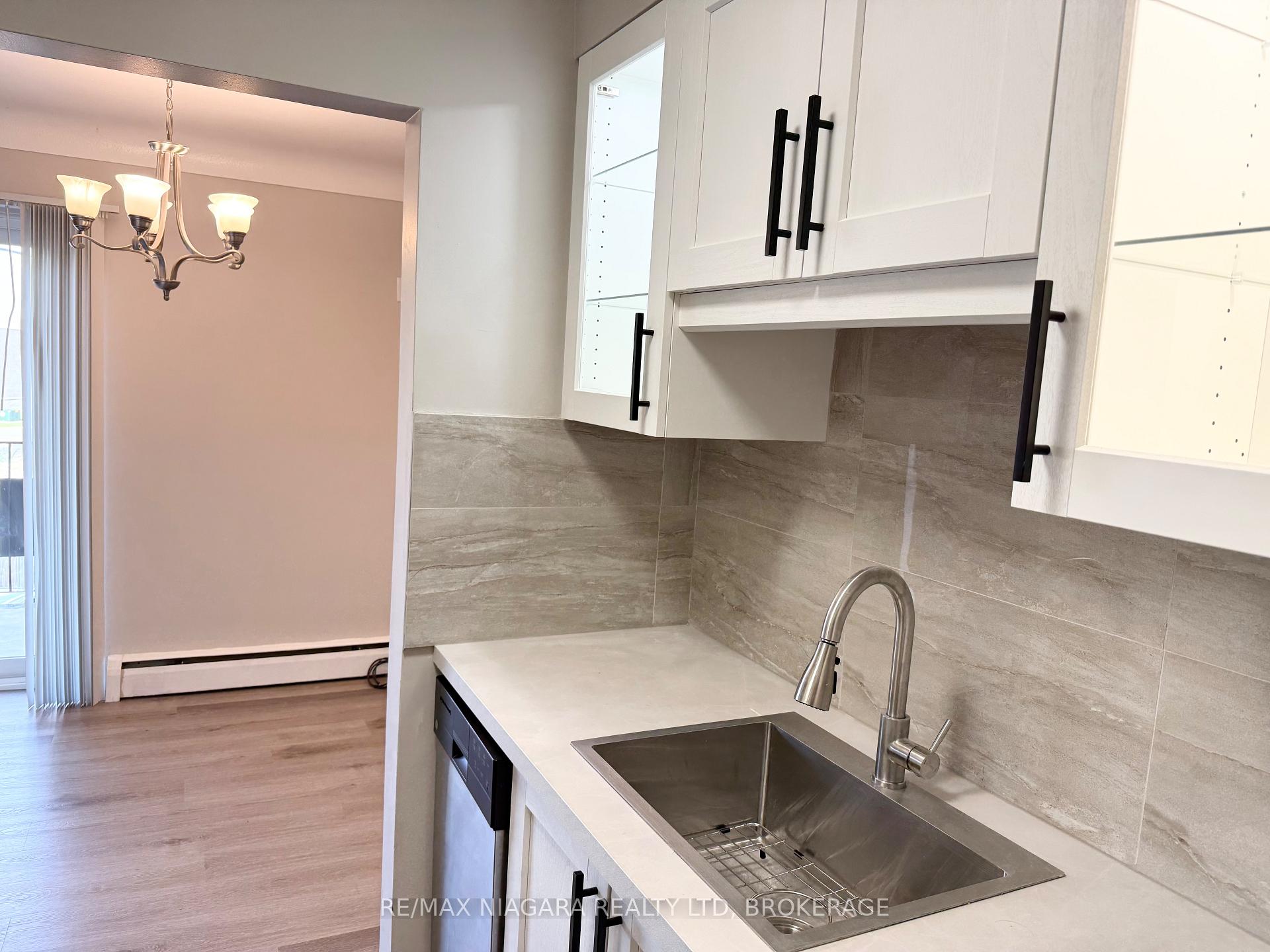 Photo 15 of Unit 8, 286 Vine Street, St. Catharines, Carlton/Bunting — HOMEH