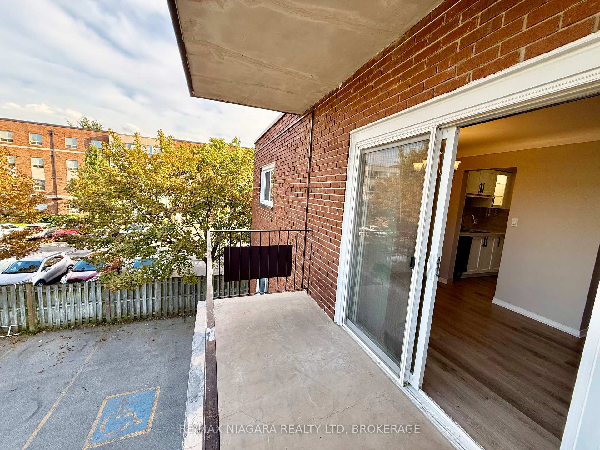 Photo 33 of Unit 8, 286 Vine Street, St. Catharines, Carlton/Bunting — HOMEH