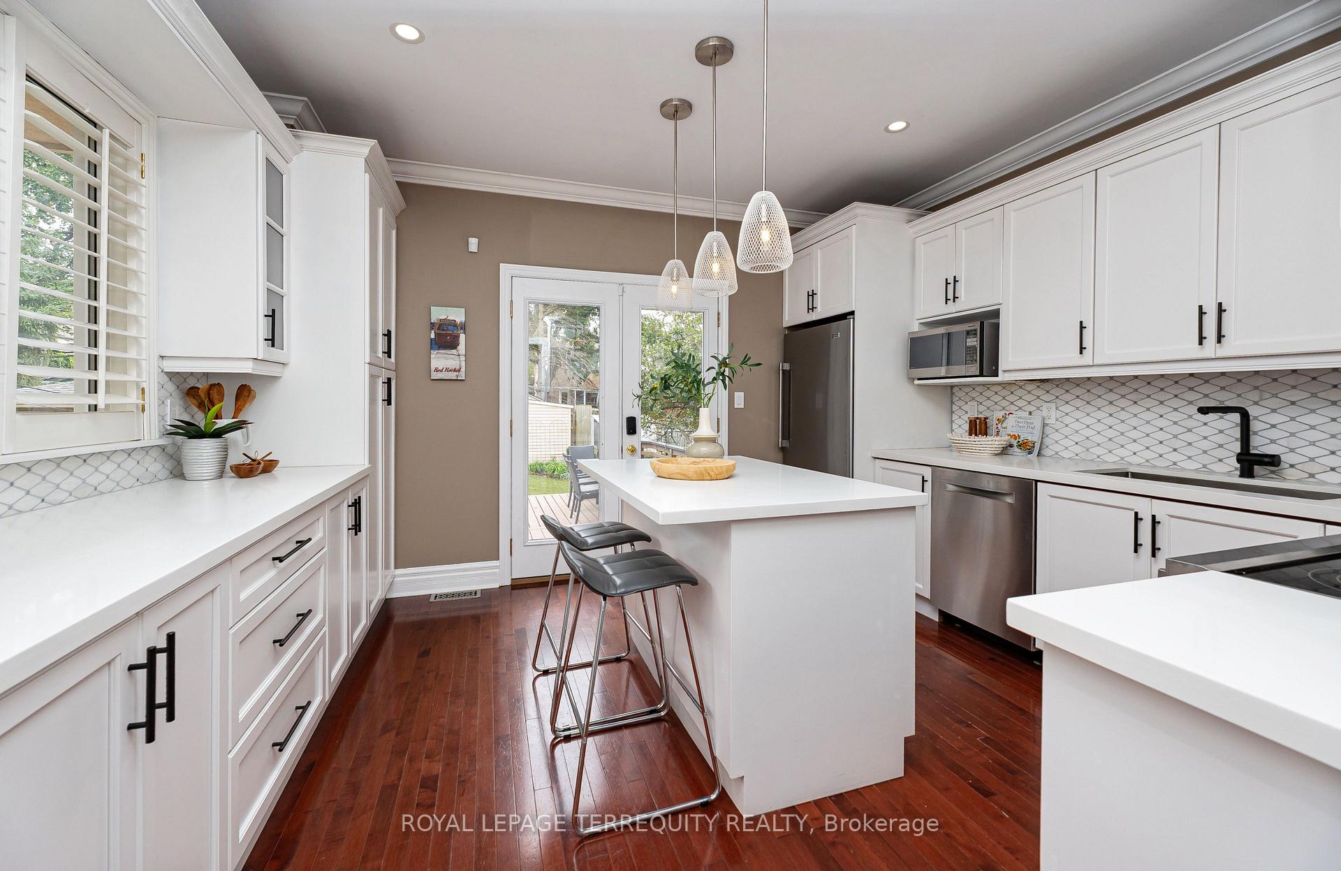 Photo 14 of 263 Windermere Avenue, Toronto, High Park-Swansea — HOMEH