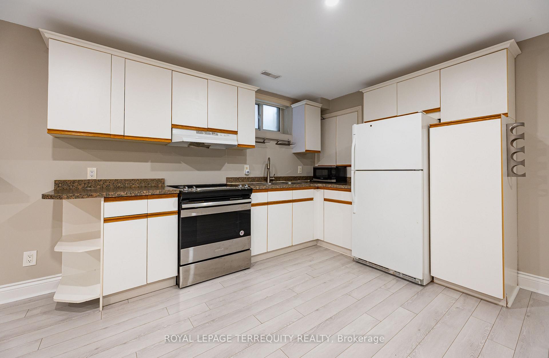 Photo 33 of 263 Windermere Avenue, Toronto, High Park-Swansea — HOMEH