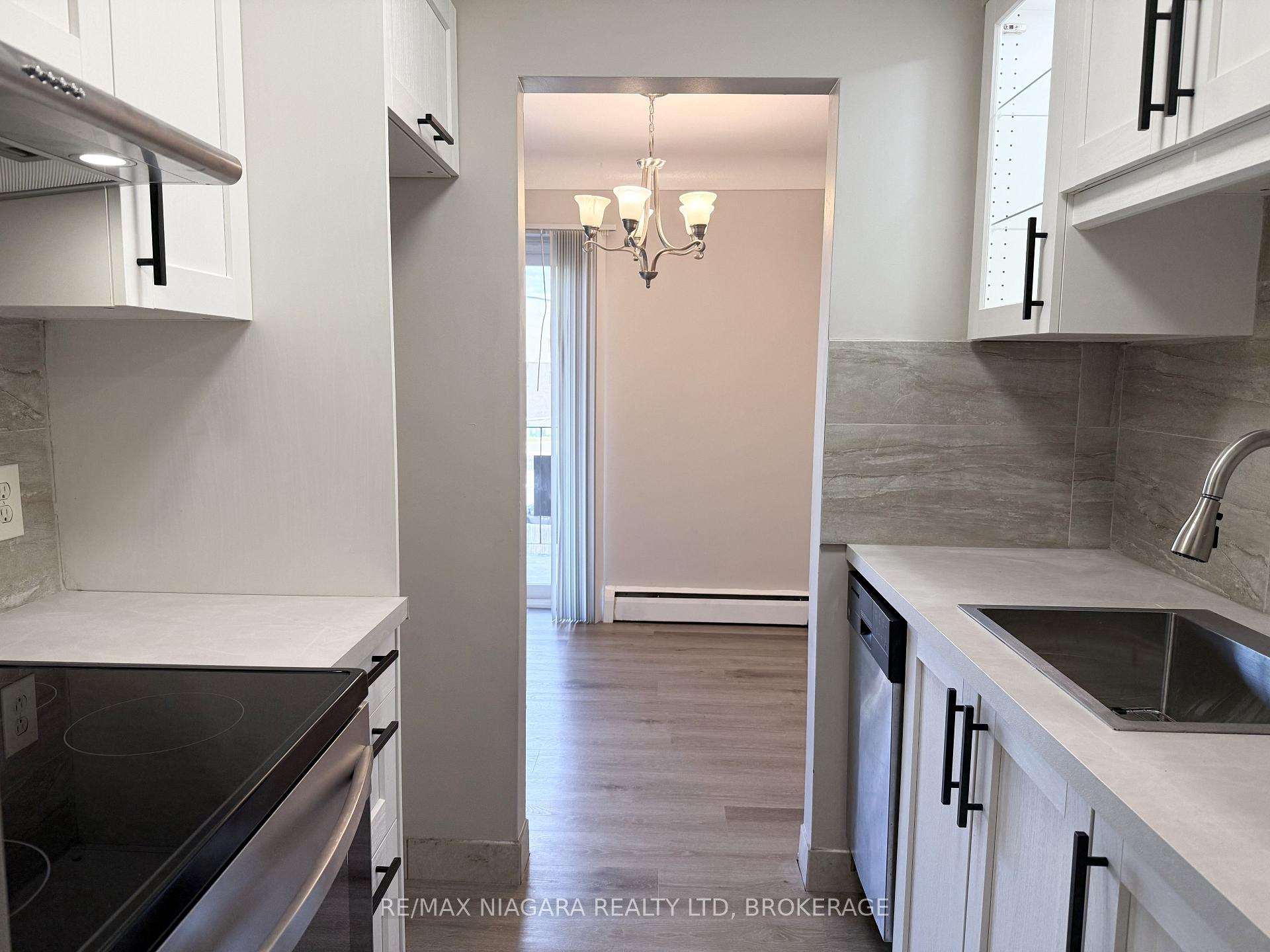 Photo 15 of Unit 4, 286 Vine Street, St. Catharines, Carlton/Bunting — HOMEH