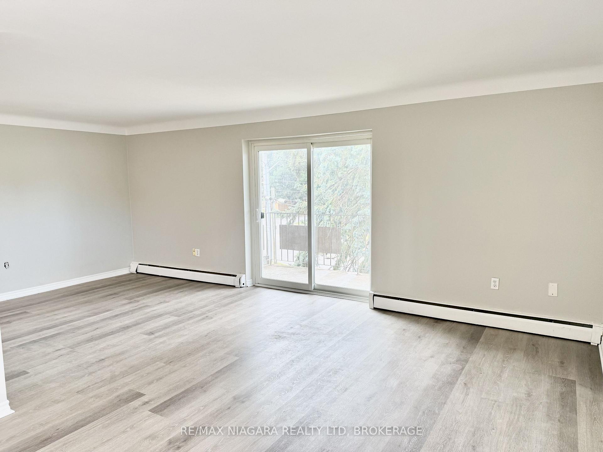 Photo 35 of Unit 4, 286 Vine Street, St. Catharines, Carlton/Bunting — HOMEH