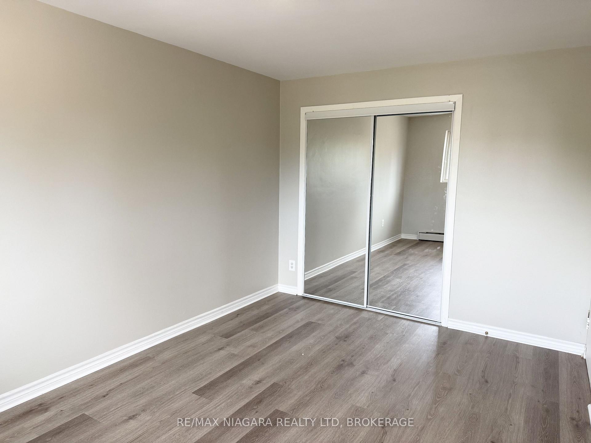 Photo 39 of Unit 4, 286 Vine Street, St. Catharines, Carlton/Bunting — HOMEH