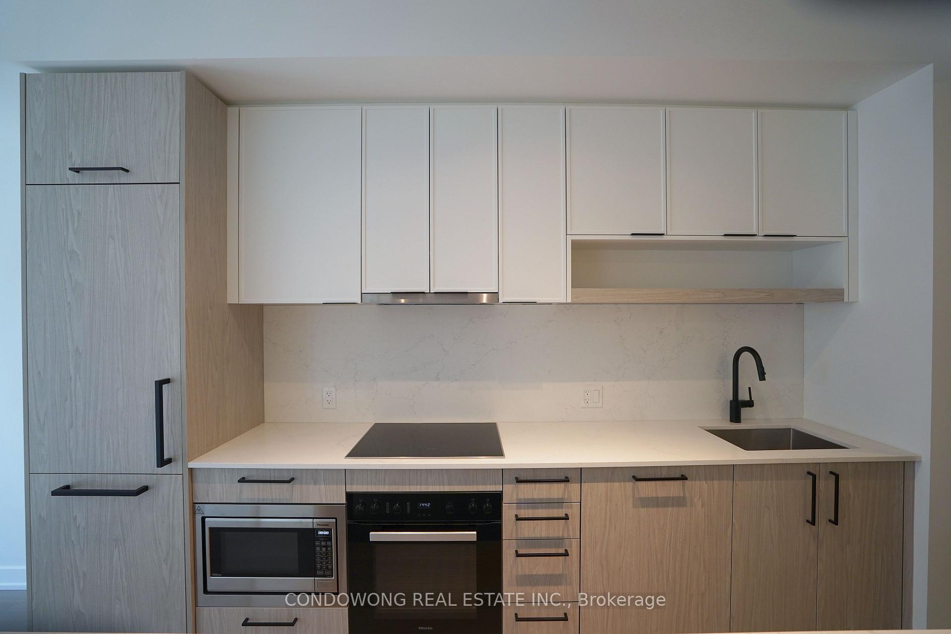 Photo 2 of Unit 502, 91 Montclair Avenue, Toronto, Forest Hill South — HOMEH