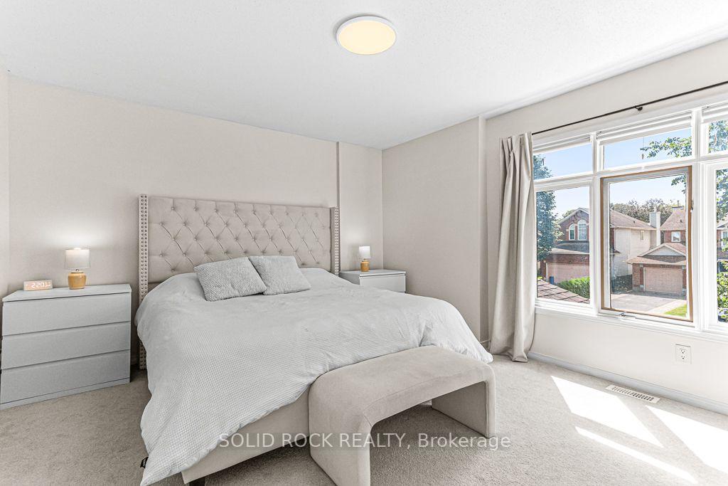 Photo 17 of 49 Longshire Circle, Ottawa, Barrhaven - Longfields — HOMEH