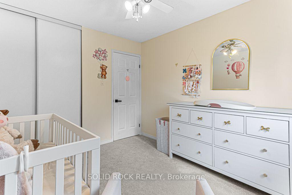 Photo 24 of 49 Longshire Circle, Ottawa, Barrhaven - Longfields — HOMEH
