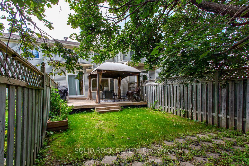 Photo 32 of 49 Longshire Circle, Ottawa, Barrhaven - Longfields — HOMEH