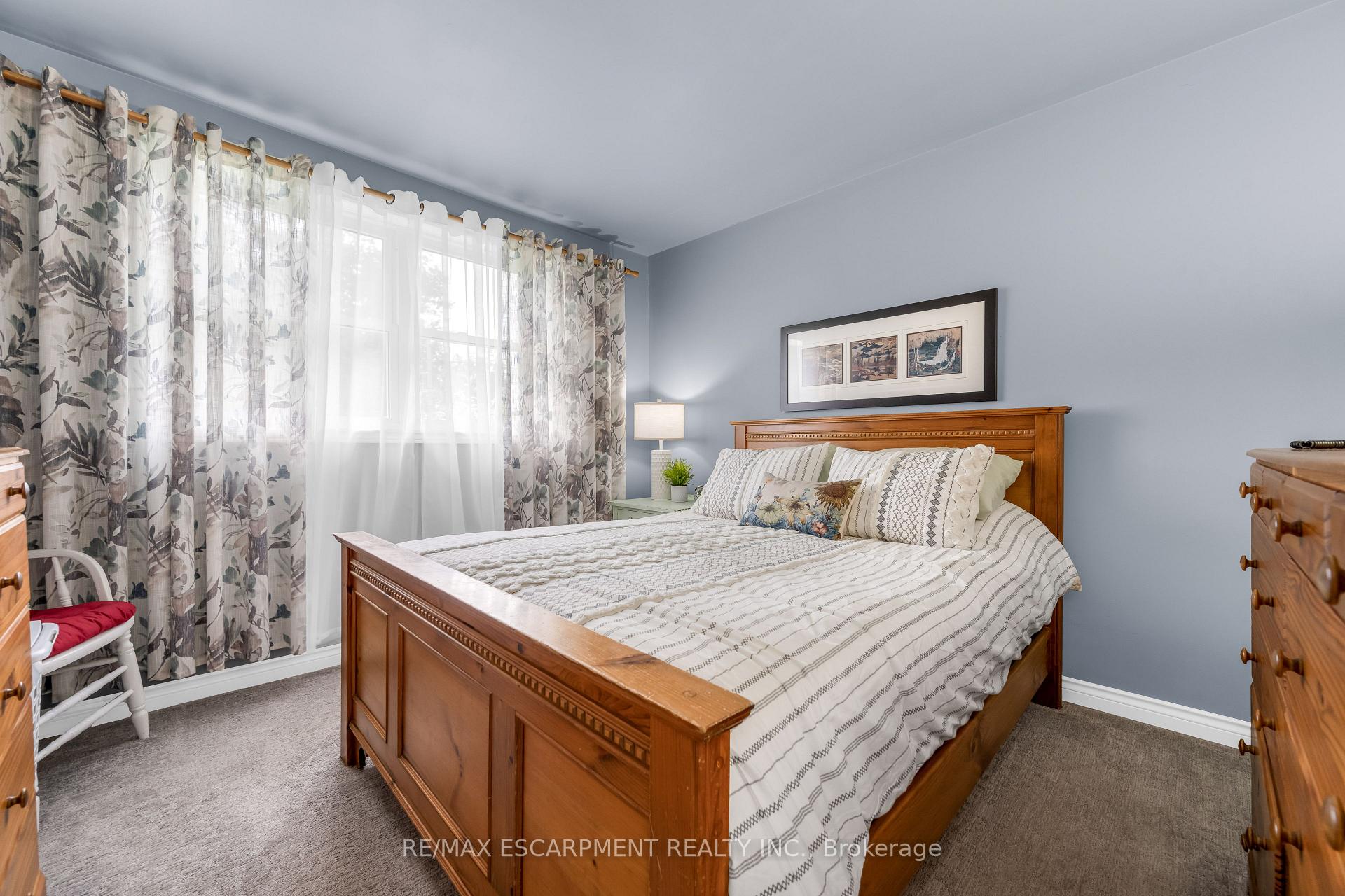 Photo 15 of 1065 Woodburn Road, Hamilton, Woodburn — HOMEH