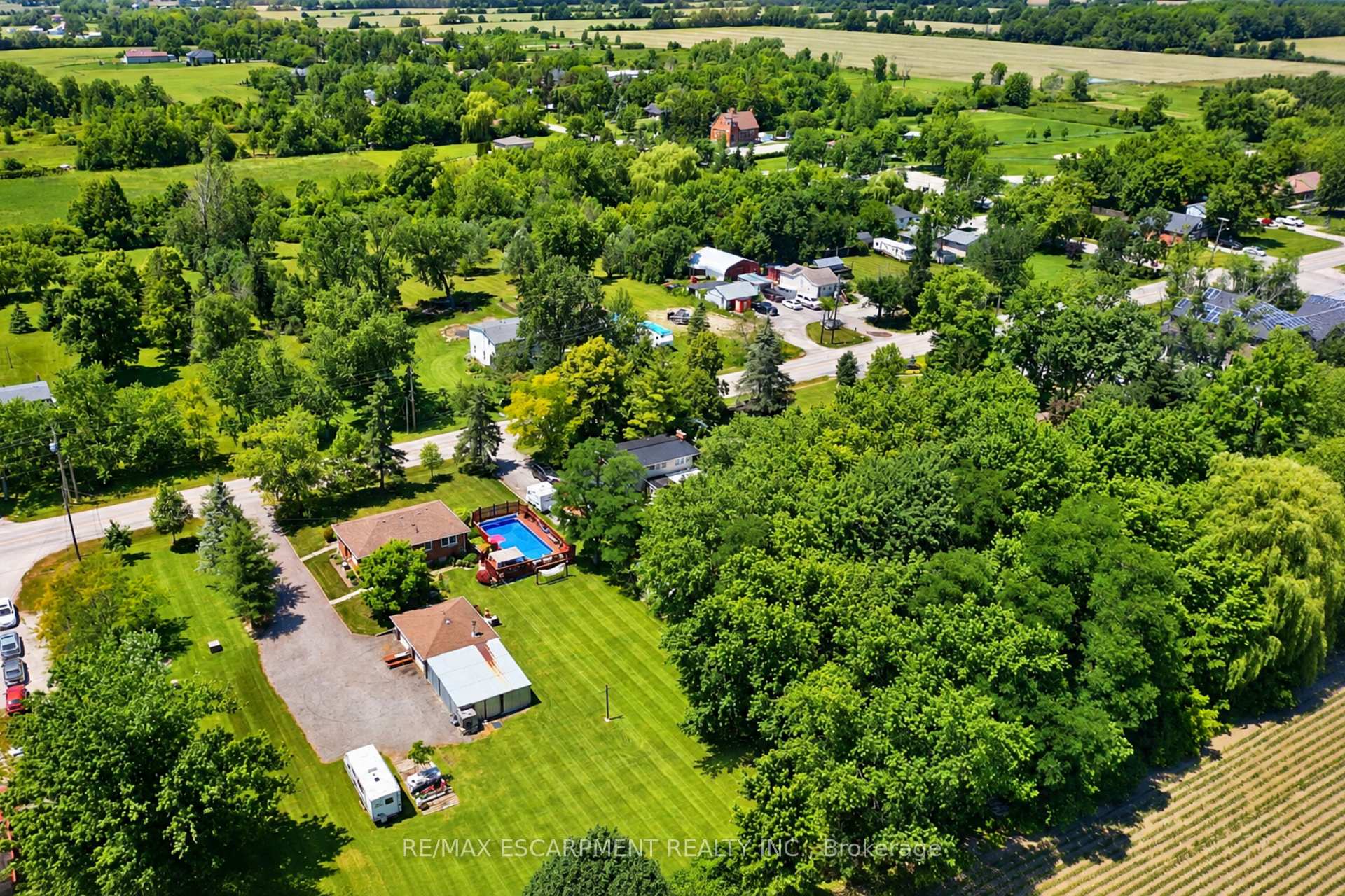 Photo 46 of 1065 Woodburn Road, Hamilton, Woodburn — HOMEH
