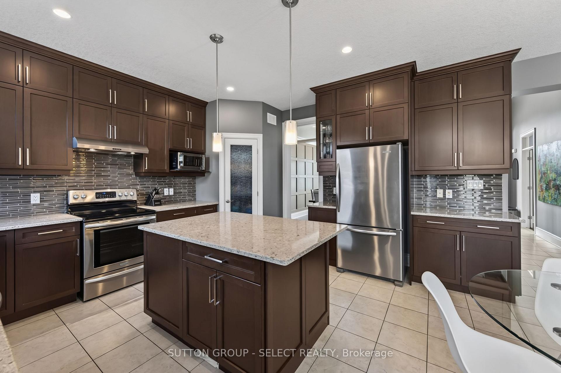 Photo 9 of 68 Blue Heron Drive, Middlesex Centre, Ilderton — HOMEH