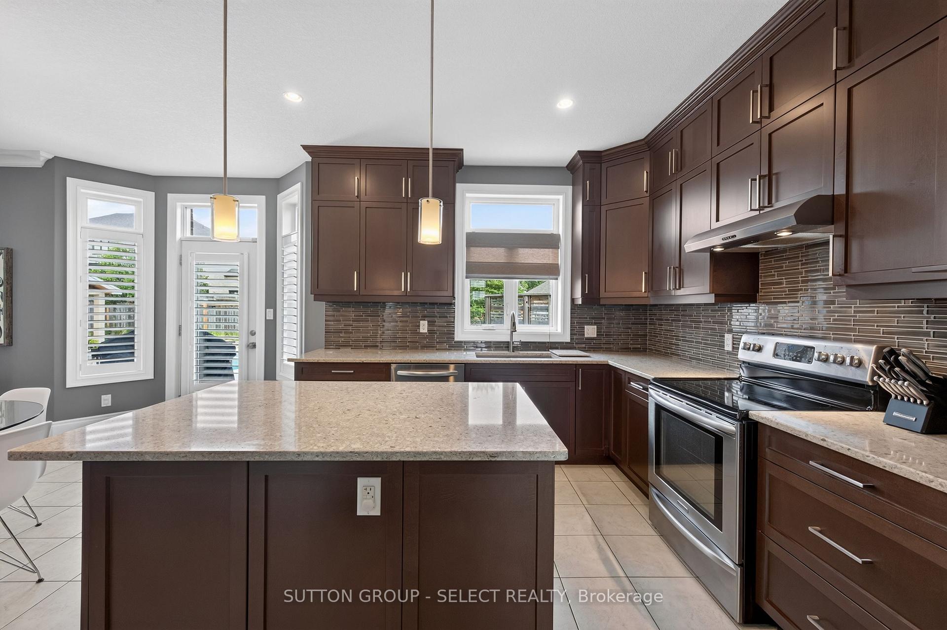 Photo 10 of 68 Blue Heron Drive, Middlesex Centre, Ilderton — HOMEH