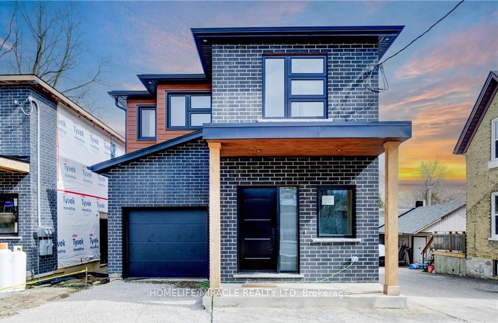 Photo 2 of Unit 2-Lower, 160 Weber Street W, Kitchener, Mount Hope Huron Park — HOMEH
