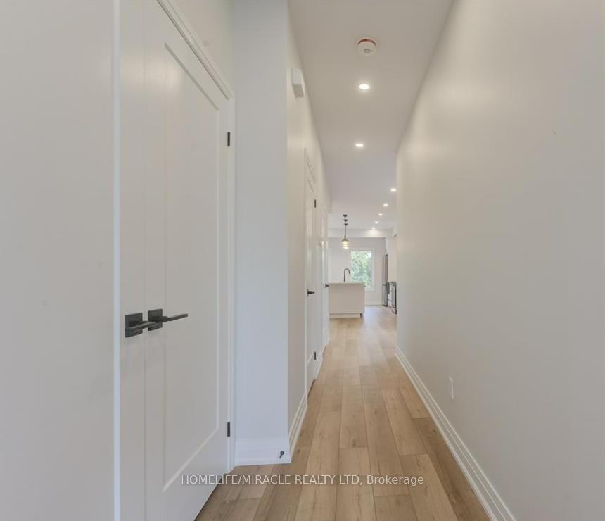 Photo 6 of Unit 2-Lower, 160 Weber Street W, Kitchener, Mount Hope Huron Park — HOMEH