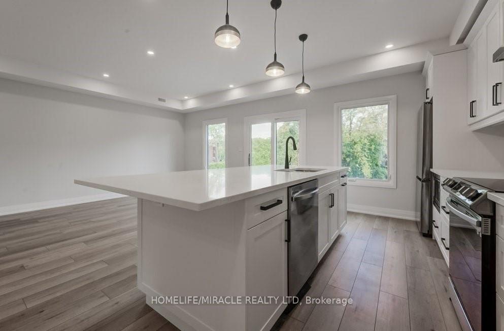 Photo 12 of Unit 2-Lower, 160 Weber Street W, Kitchener, Mount Hope Huron Park — HOMEH
