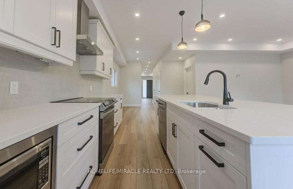 Photo 14 of Unit 2-Lower, 160 Weber Street W, Kitchener, Mount Hope Huron Park — HOMEH