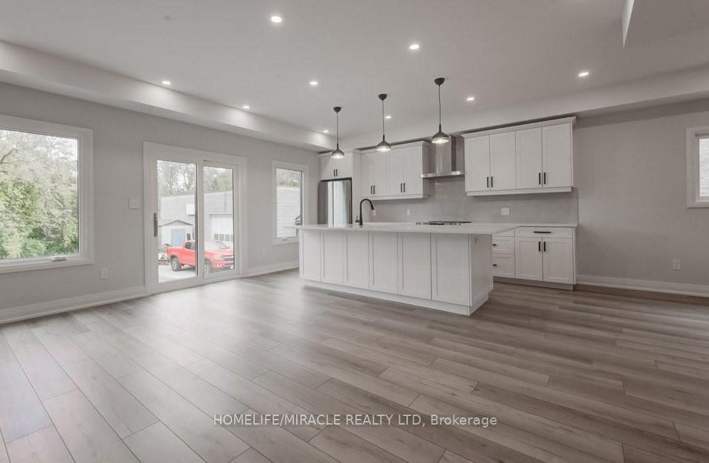 Photo 16 of Unit 2-Lower, 160 Weber Street W, Kitchener, Mount Hope Huron Park — HOMEH