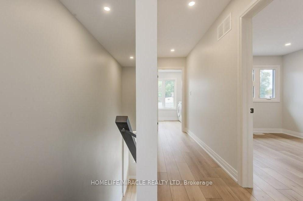 Photo 26 of Unit 2-Lower, 160 Weber Street W, Kitchener, Mount Hope Huron Park — HOMEH