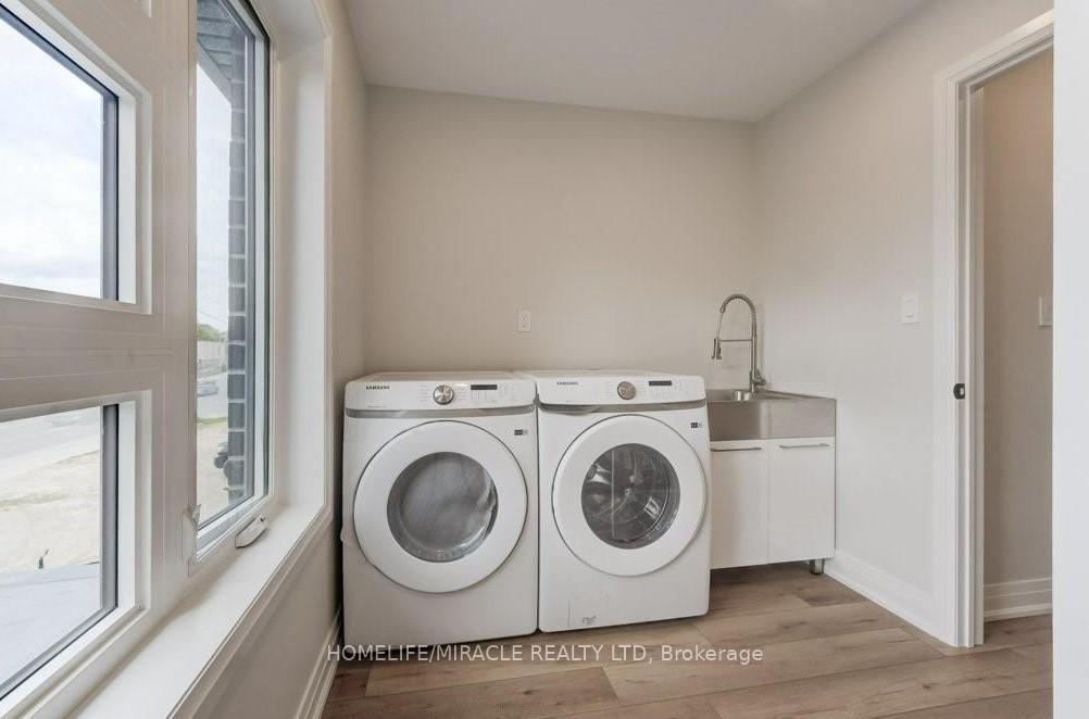 Photo 28 of Unit 2-Lower, 160 Weber Street W, Kitchener, Mount Hope Huron Park — HOMEH