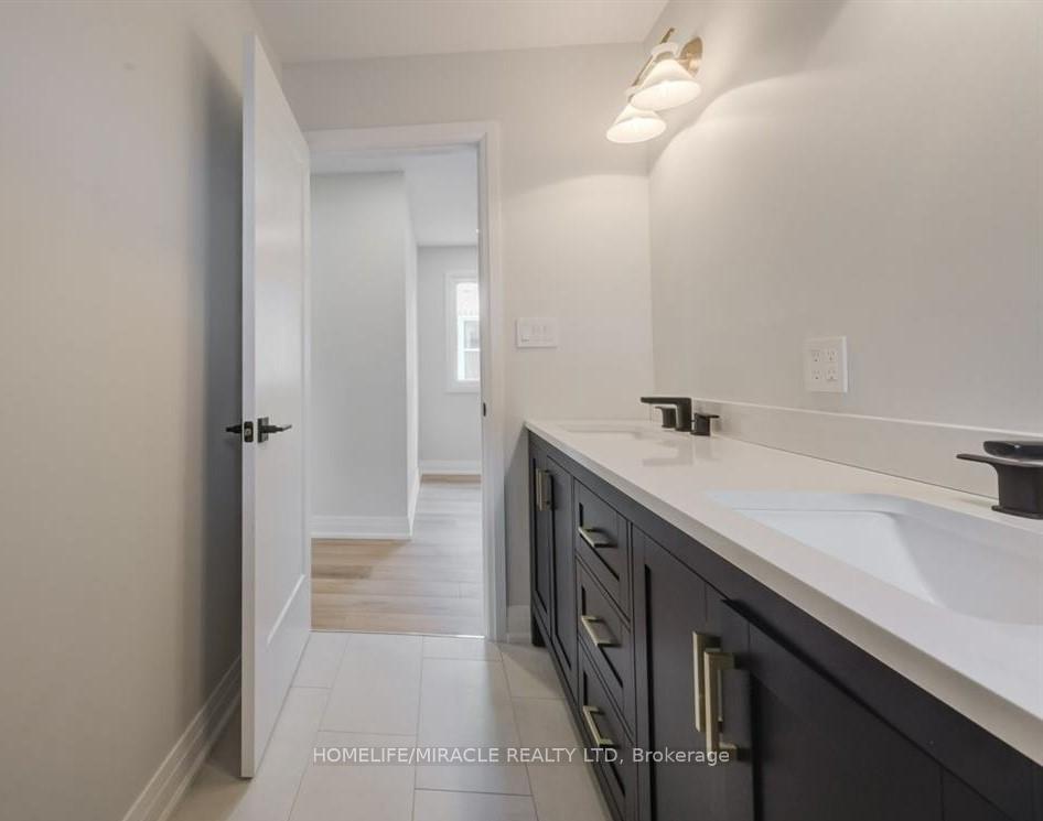 Photo 32 of Unit 2-Lower, 160 Weber Street W, Kitchener, Mount Hope Huron Park — HOMEH