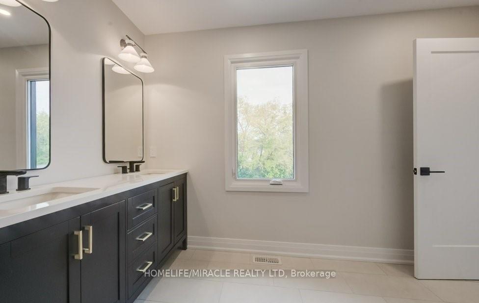 Photo 42 of Unit 2-Lower, 160 Weber Street W, Kitchener, Mount Hope Huron Park — HOMEH