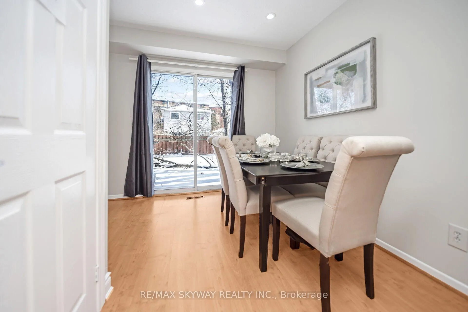 Photo 12 of 50 Festoon Place, Brampton, Southgate — HOMEH