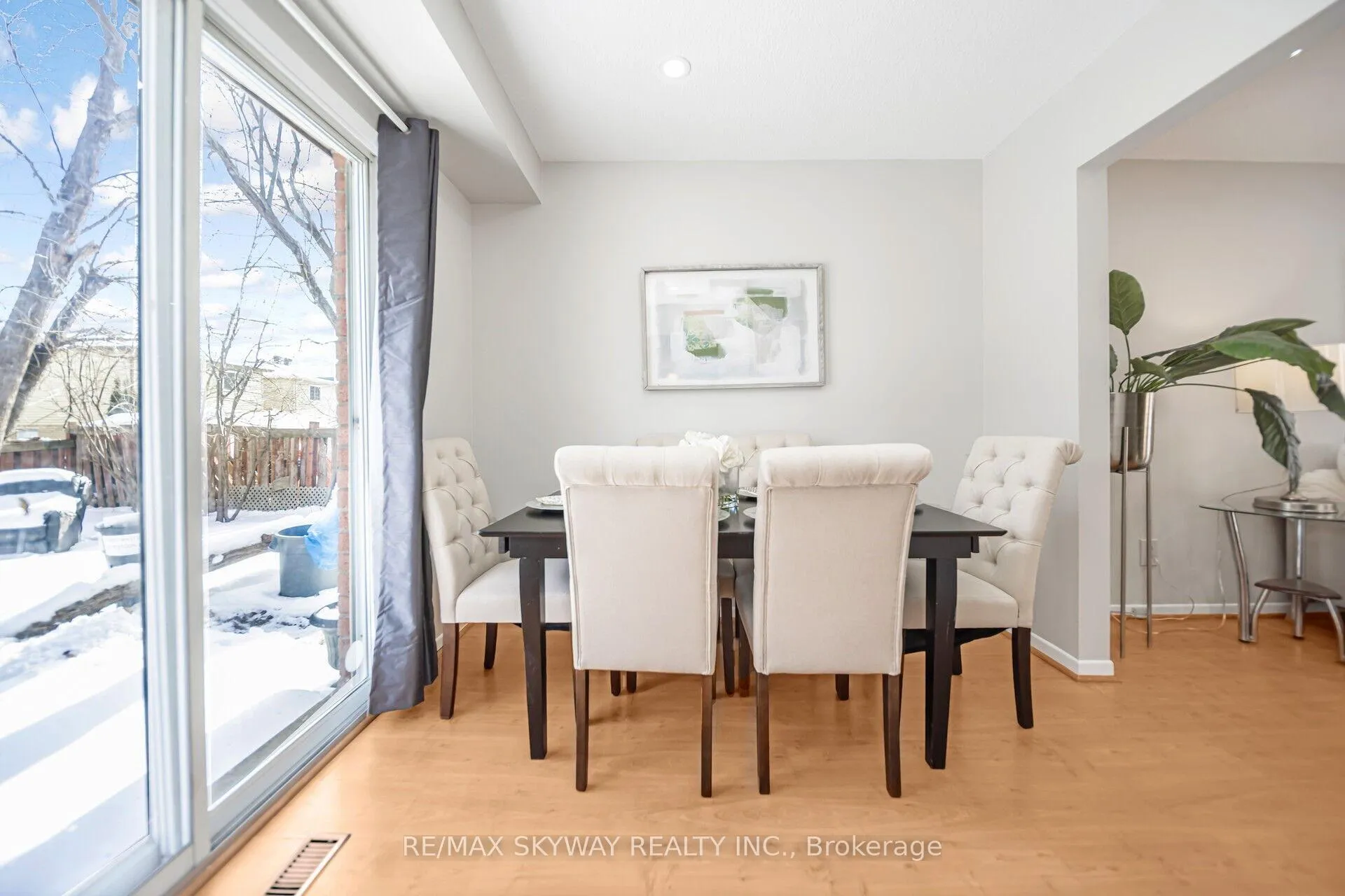 Photo 13 of 50 Festoon Place, Brampton, Southgate — HOMEH