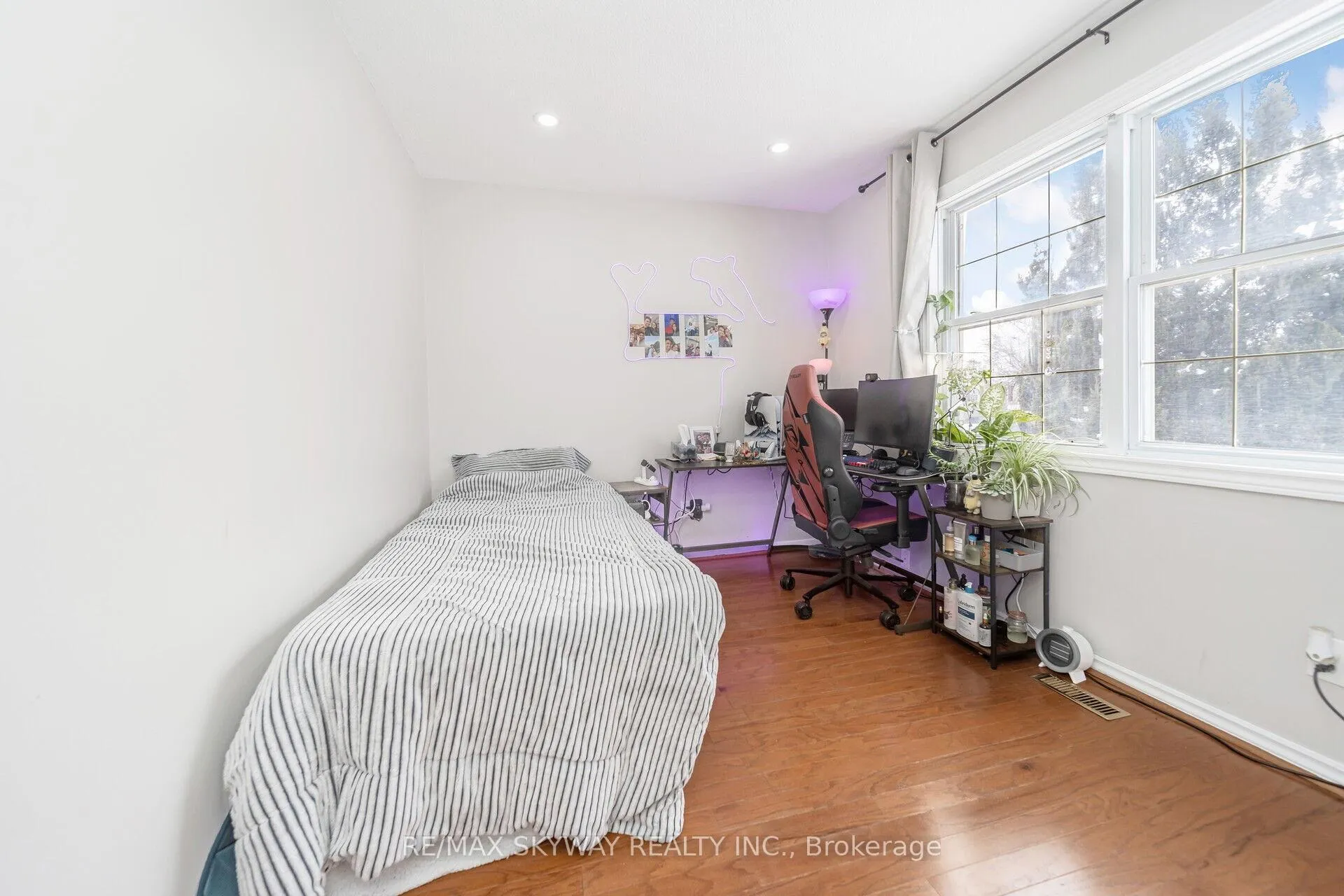 Photo 32 of 50 Festoon Place, Brampton, Southgate — HOMEH