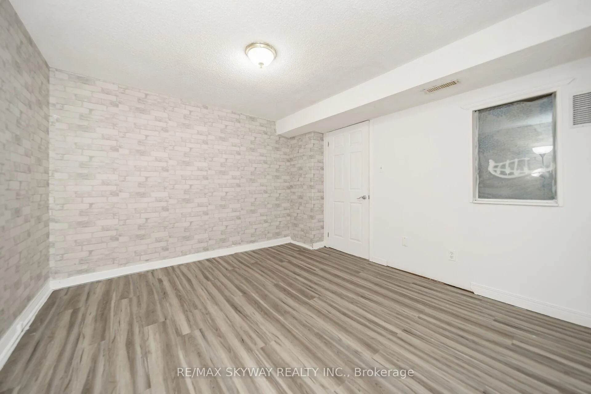 Photo 41 of 50 Festoon Place, Brampton, Southgate — HOMEH