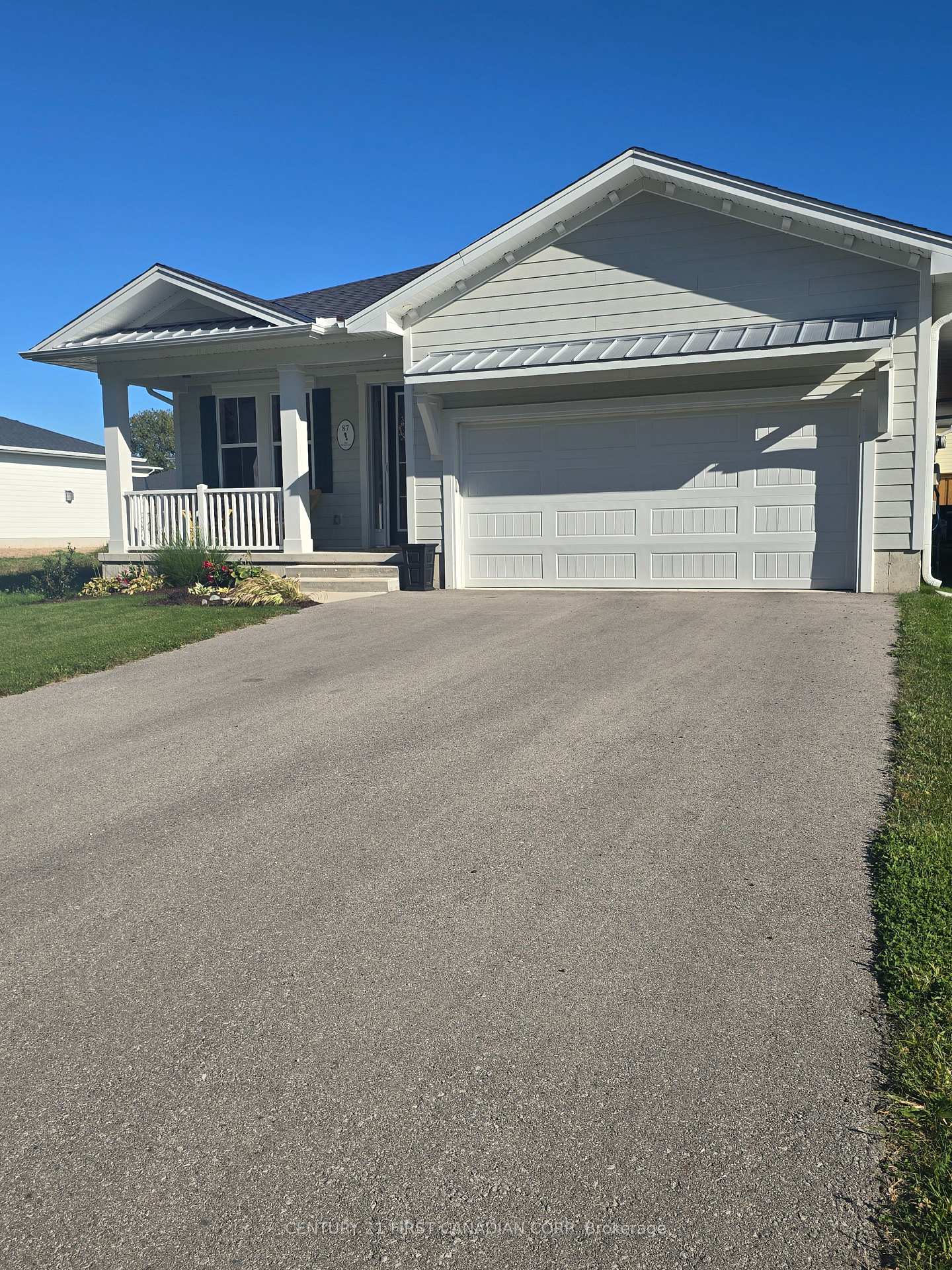 Photo 2 of 87 The Promenade, Central Elgin, Port Stanley — HOMEH