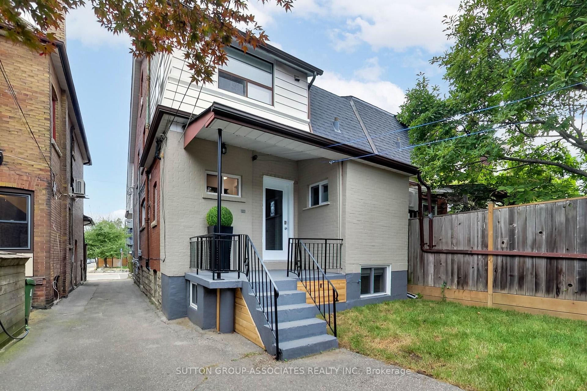 Photo 2 of 267 Lauder Avenue, Toronto, Oakwood Village — HOMEH