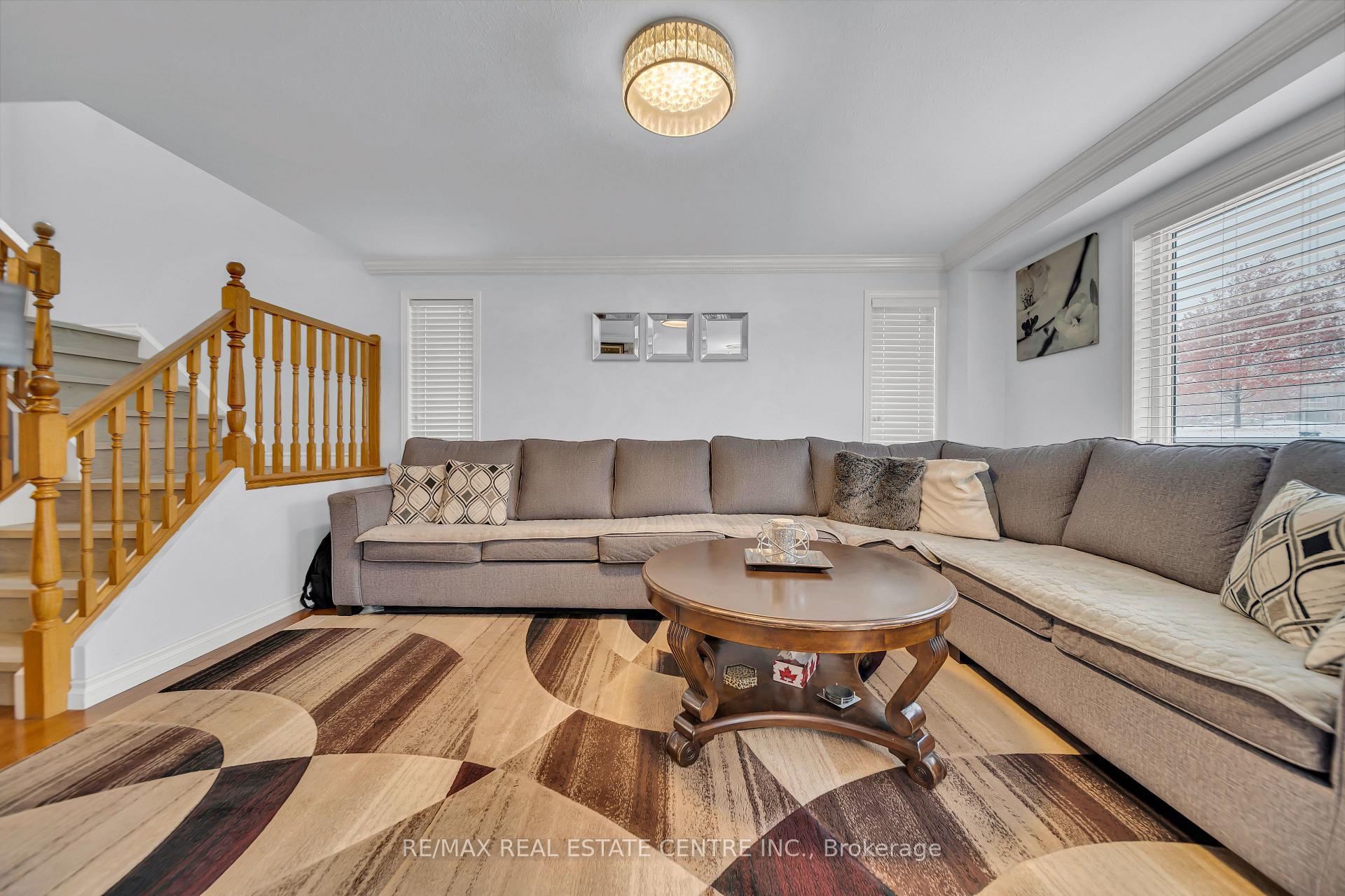 Photo 7 of 255 Prosperity Drive, Kitchener, Larentian West — HOMEH