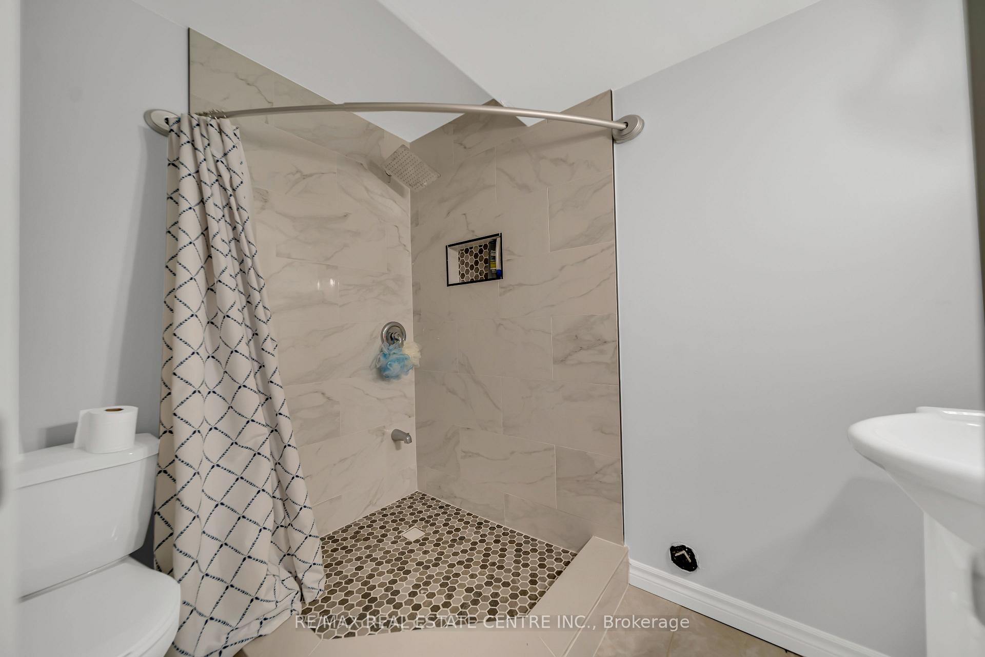 Photo 27 of 255 Prosperity Drive, Kitchener, Larentian West — HOMEH