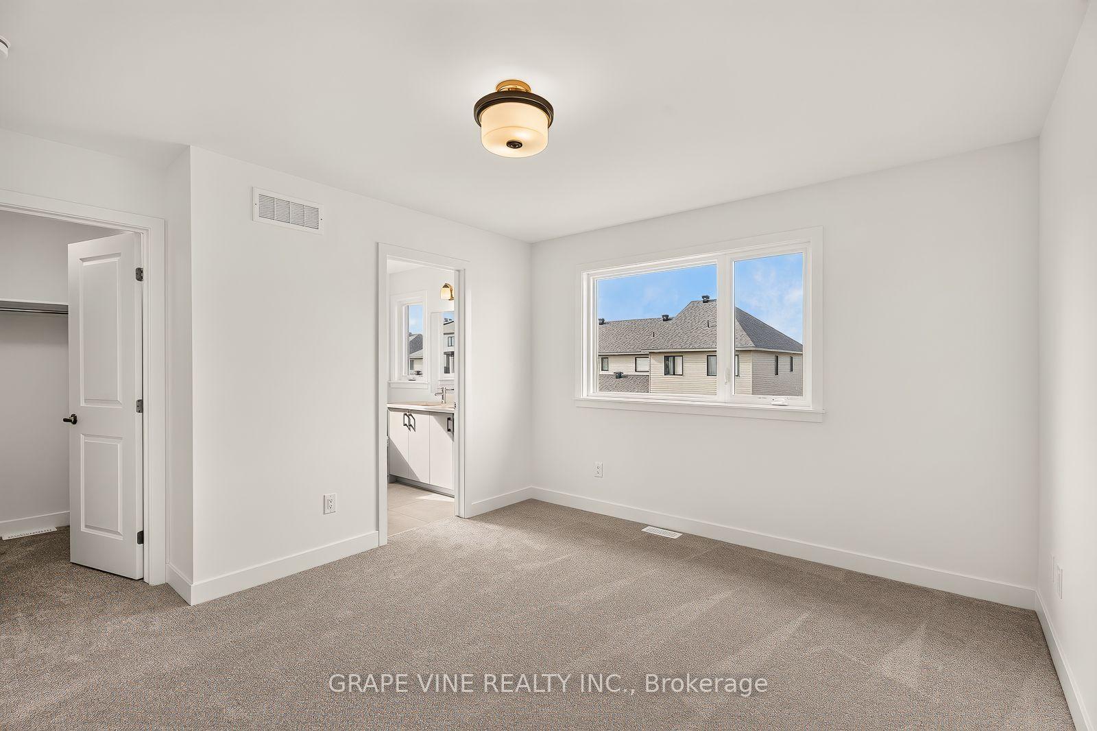 Photo 22 of 595 Arbia Ridge, Ottawa, Kanata - Emerald Meadows/Trailwest — HOMEH