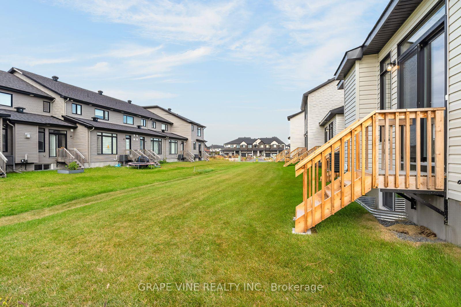 Photo 40 of 595 Arbia Ridge, Ottawa, Kanata - Emerald Meadows/Trailwest — HOMEH