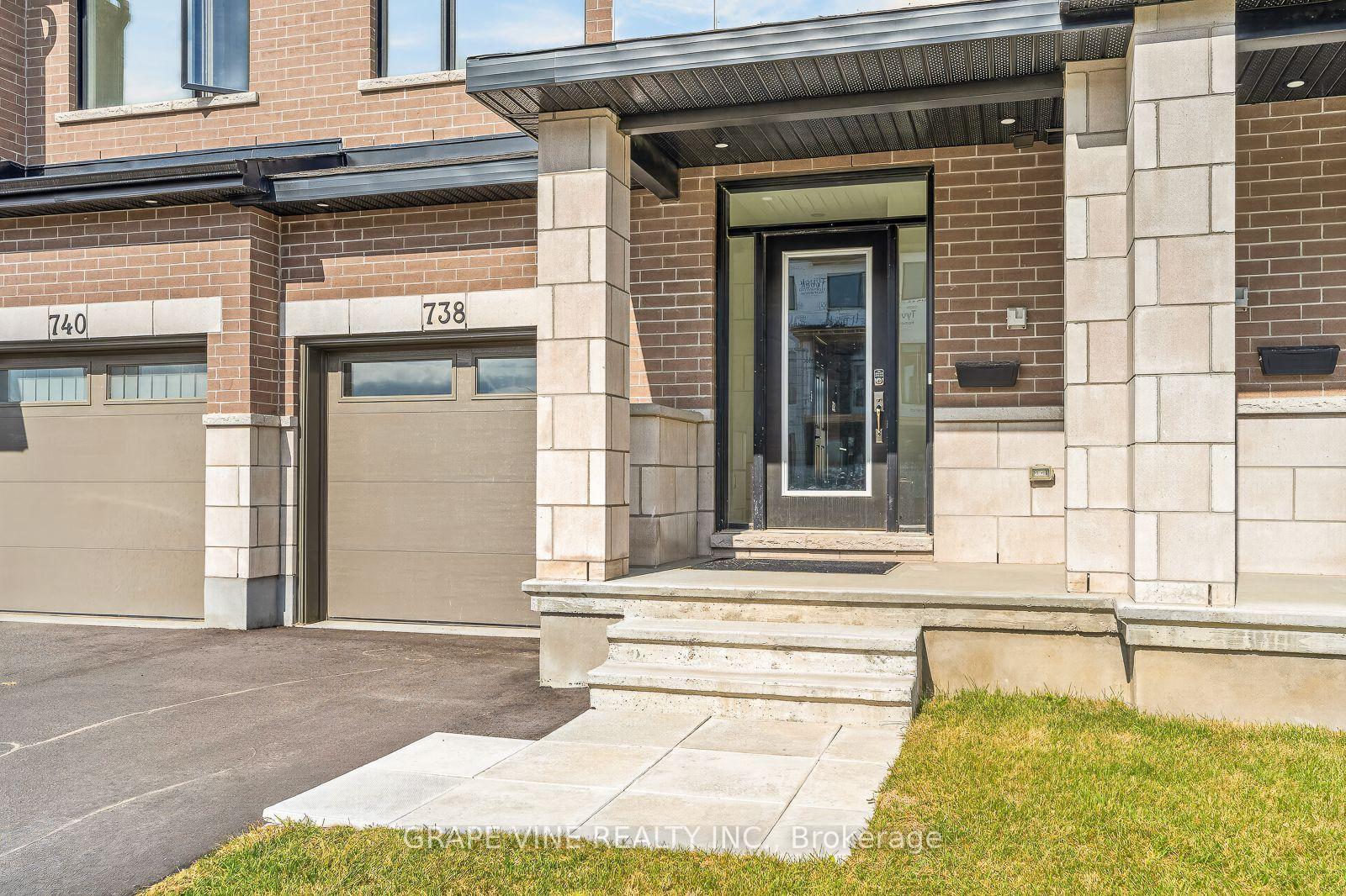 Photo 3 of 738 Caminar Terrace, Ottawa, Kanata - Emerald Meadows/Trailwest — HOMEH