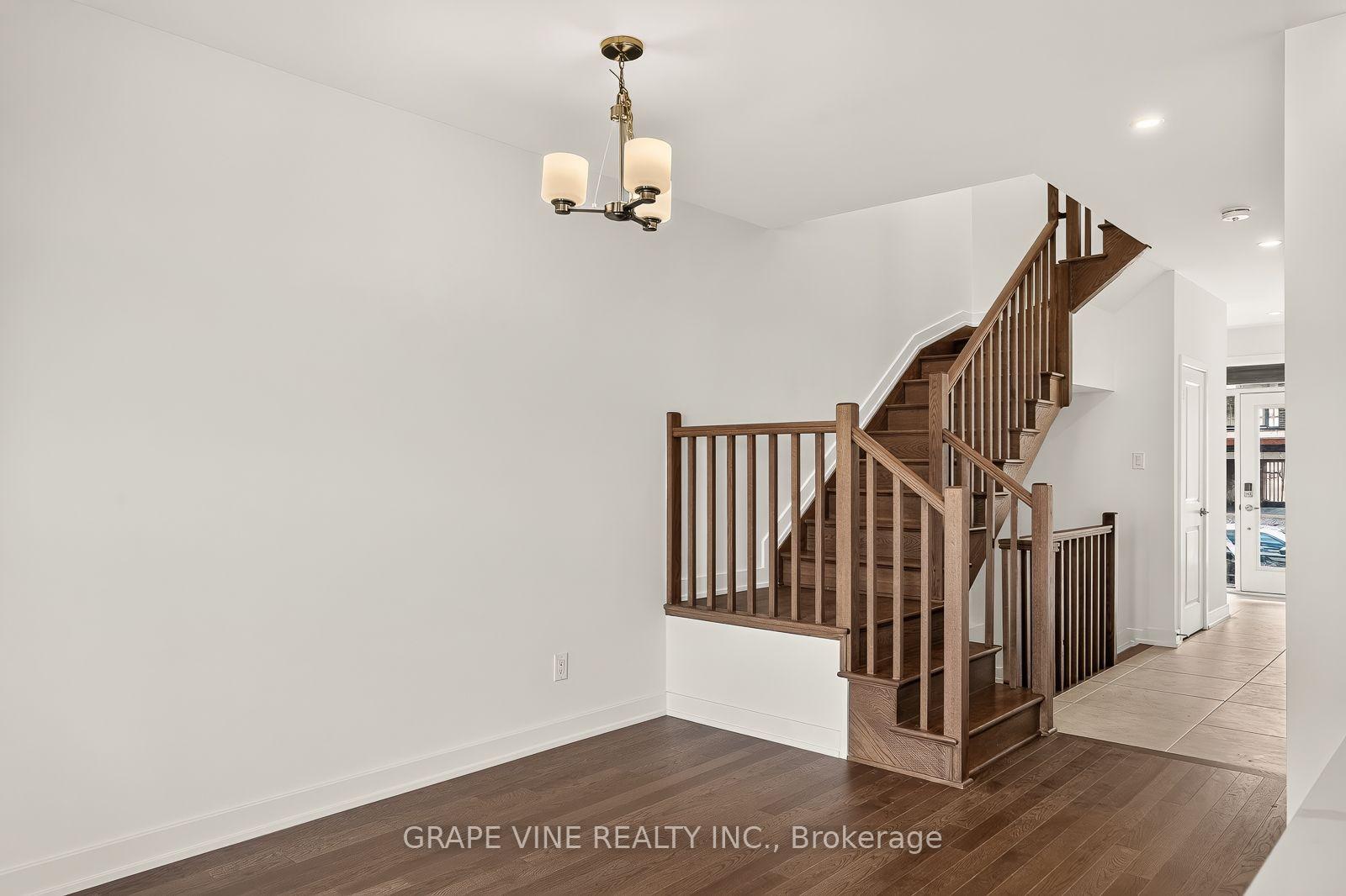 Photo 11 of 738 Caminar Terrace, Ottawa, Kanata - Emerald Meadows/Trailwest — HOMEH