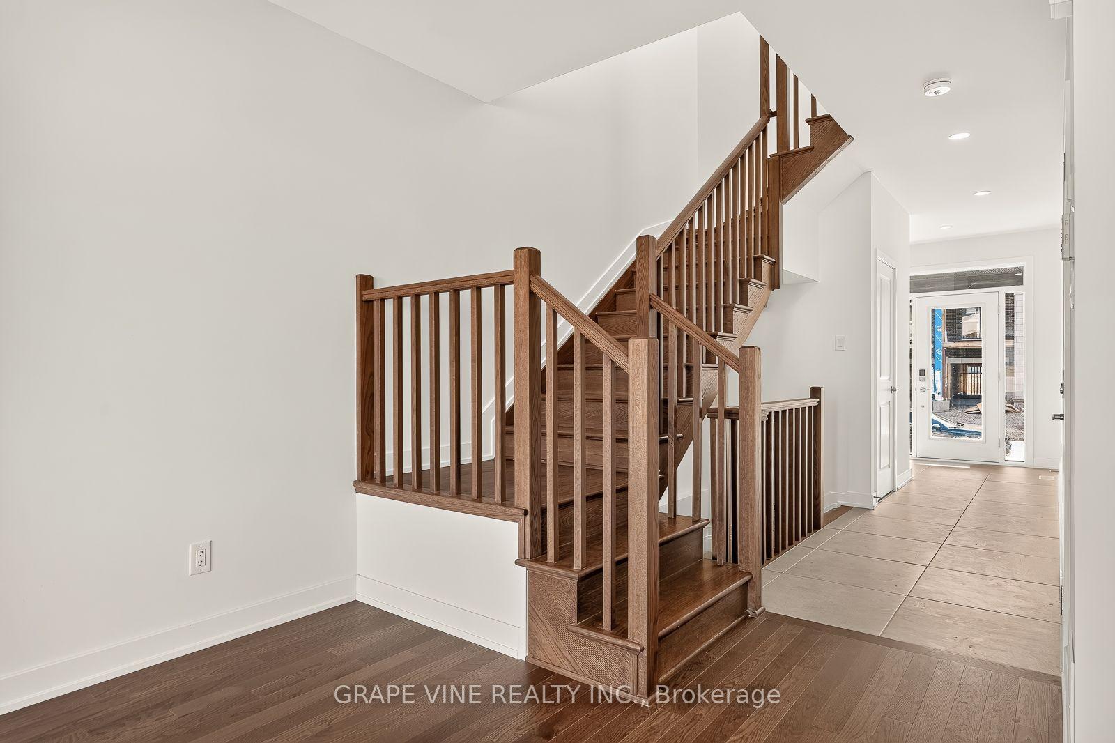 Photo 20 of 738 Caminar Terrace, Ottawa, Kanata - Emerald Meadows/Trailwest — HOMEH
