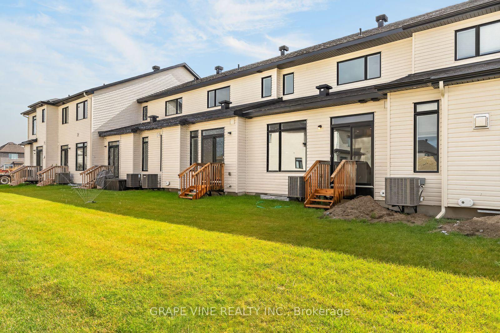 Photo 37 of 738 Caminar Terrace, Ottawa, Kanata - Emerald Meadows/Trailwest — HOMEH