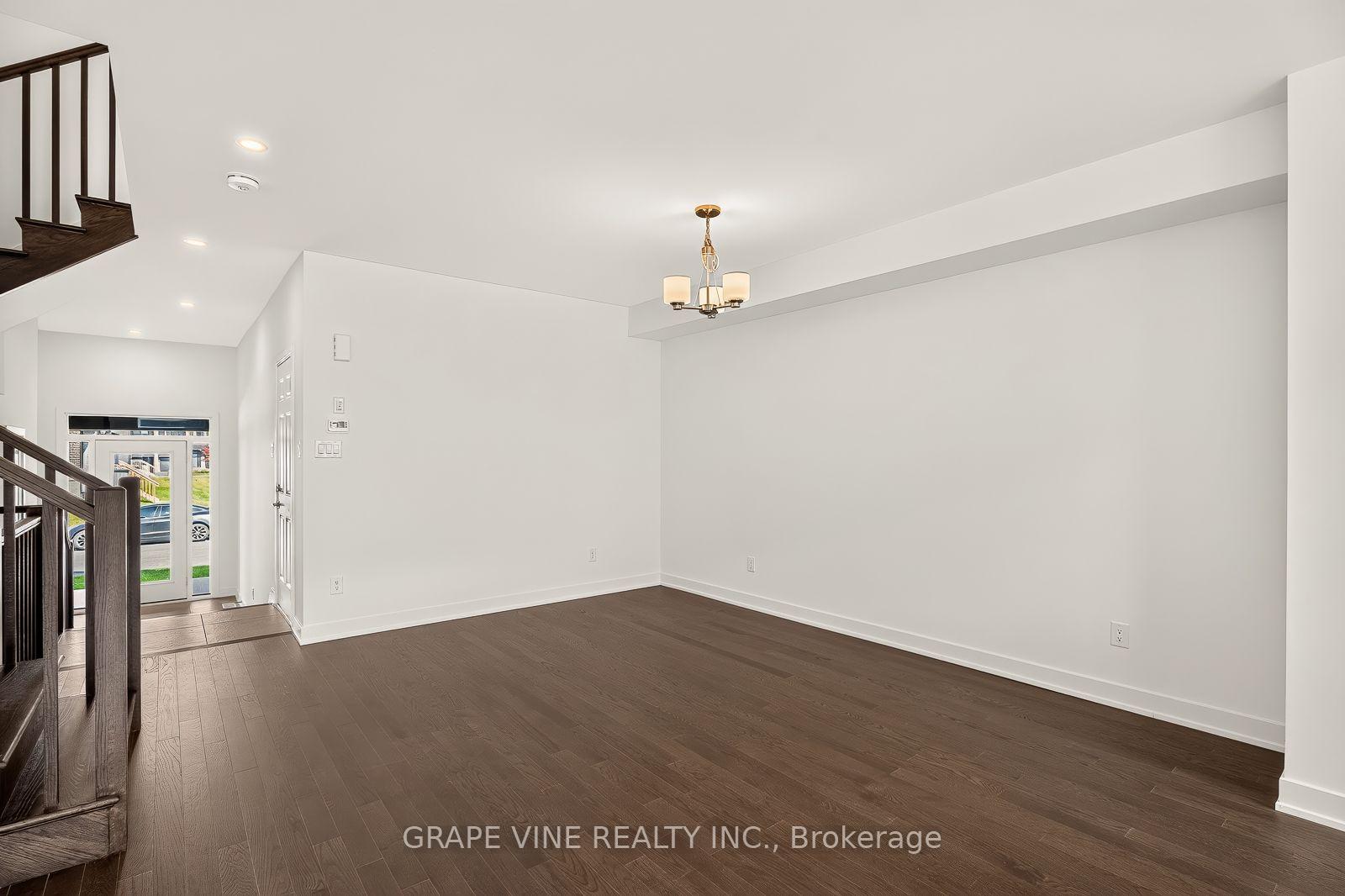 Photo 9 of 76 San Felice Circle, Ottawa, Kanata - Emerald Meadows/Trailwest — HOMEH