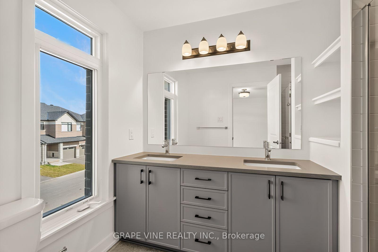 Photo 22 of 76 San Felice Circle, Ottawa, Kanata - Emerald Meadows/Trailwest — HOMEH