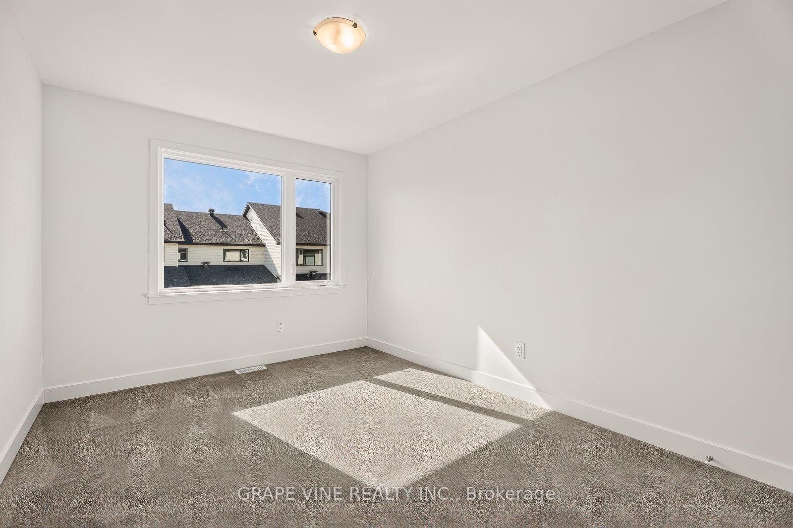 Photo 25 of 76 San Felice Circle, Ottawa, Kanata - Emerald Meadows/Trailwest — HOMEH