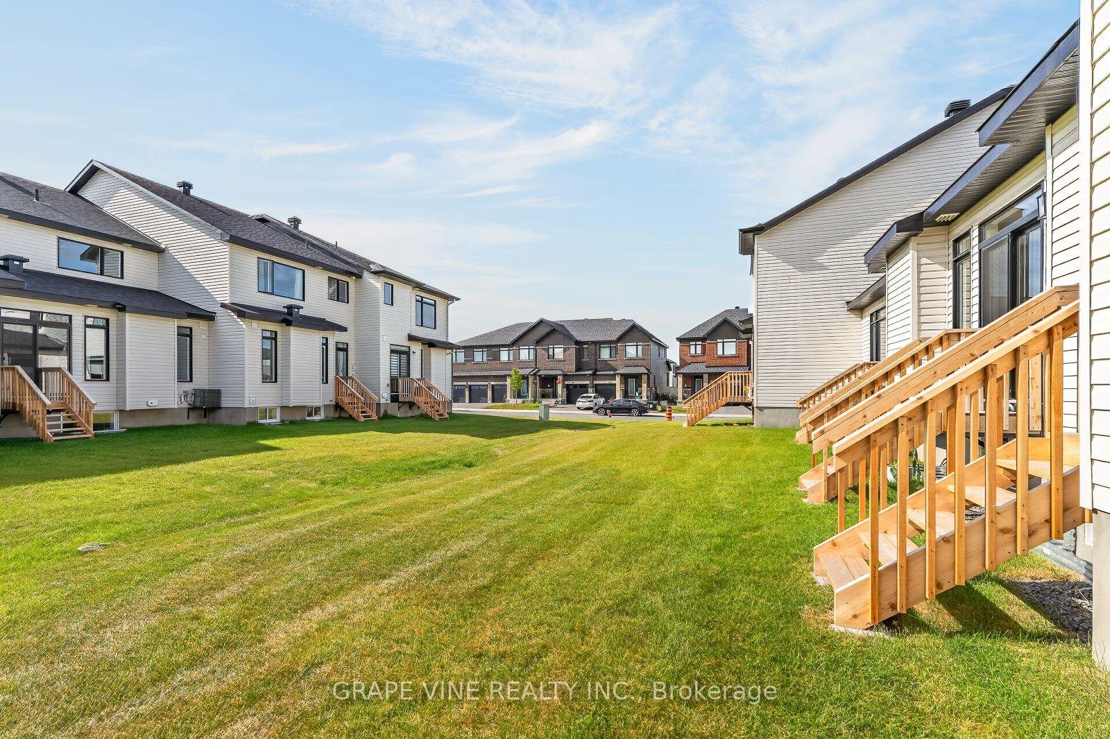 Photo 38 of 76 San Felice Circle, Ottawa, Kanata - Emerald Meadows/Trailwest — HOMEH