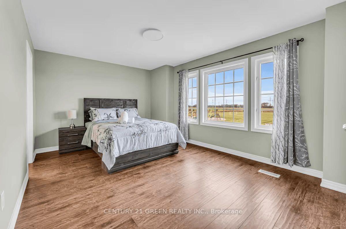 Photo 3 of 5 Sunset Way, Thorold, Rolling Meadows — HOMEH