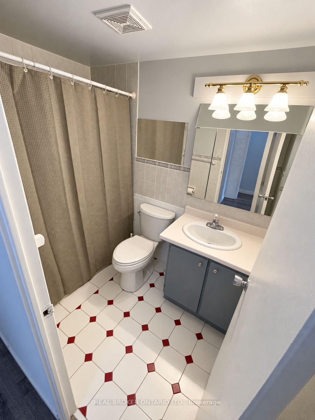 Photo 6 of Unit 414, 455 Sentinel Road, North York, York University Heights — HOMEH