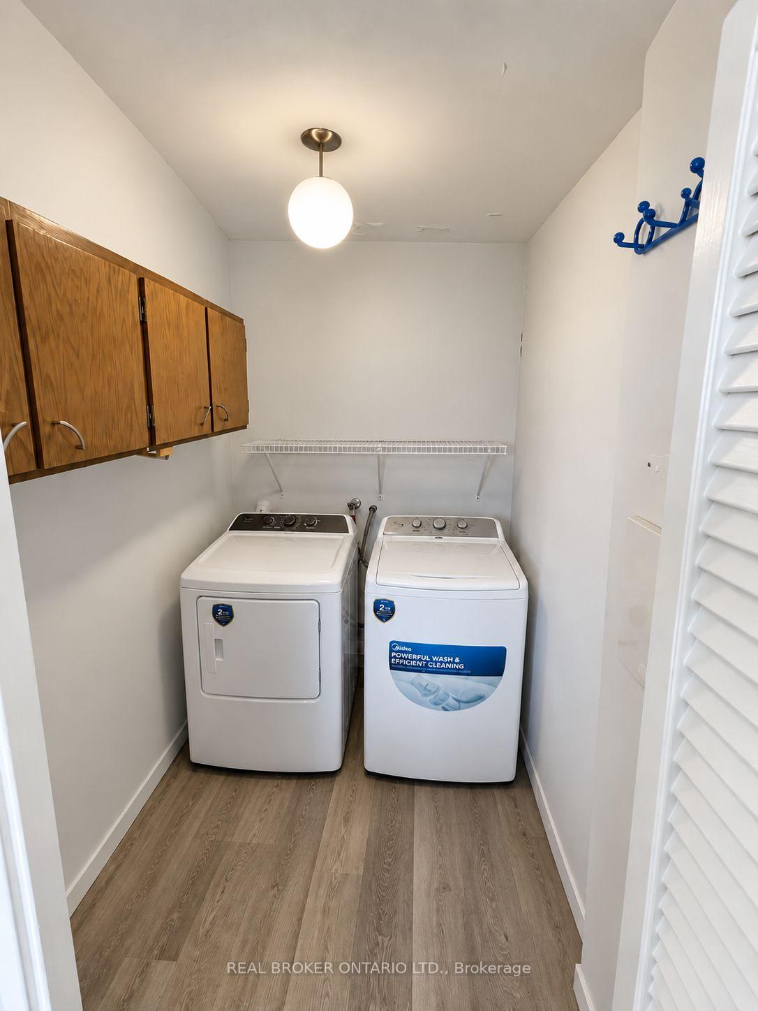 Photo 7 of Unit 414, 455 Sentinel Road, North York, York University Heights — HOMEH