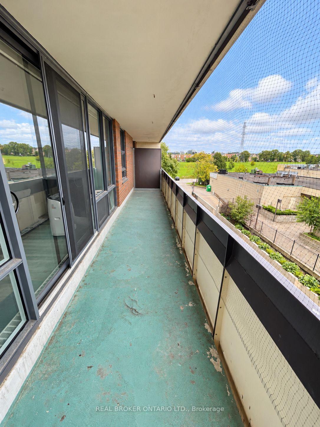 Photo 8 of Unit 414, 455 Sentinel Road, North York, York University Heights — HOMEH