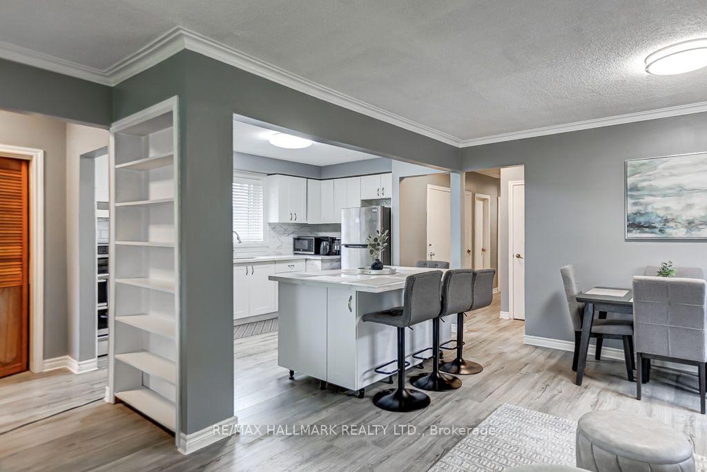 Photo 6 of 39 Calumet Crescent, Scarborough, Woburn — HOMEH